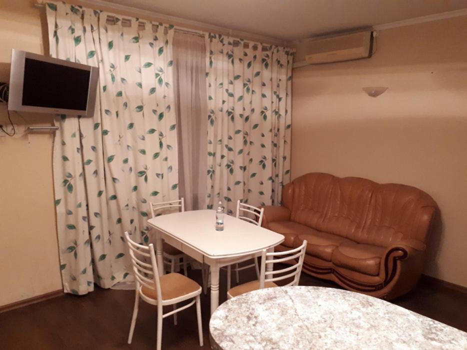 Хостел Оболонь Kiev Exterior foto